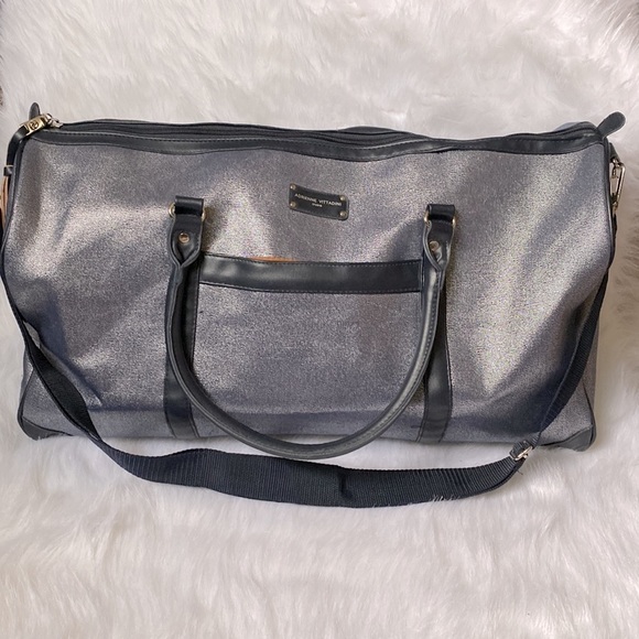 Adrienne Vittadini Travel Bag - Picture 2 of 5